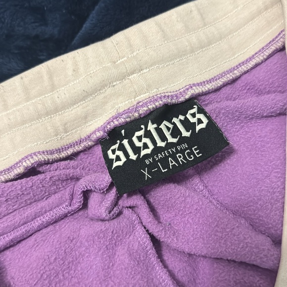 Sisters Apparel Sweatpants - Picture 4 of 6